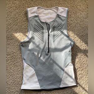 Mens ROKA triathlon sleeveless top